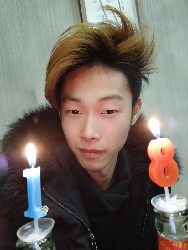 渣男的第一张照片--上海中老年相亲网