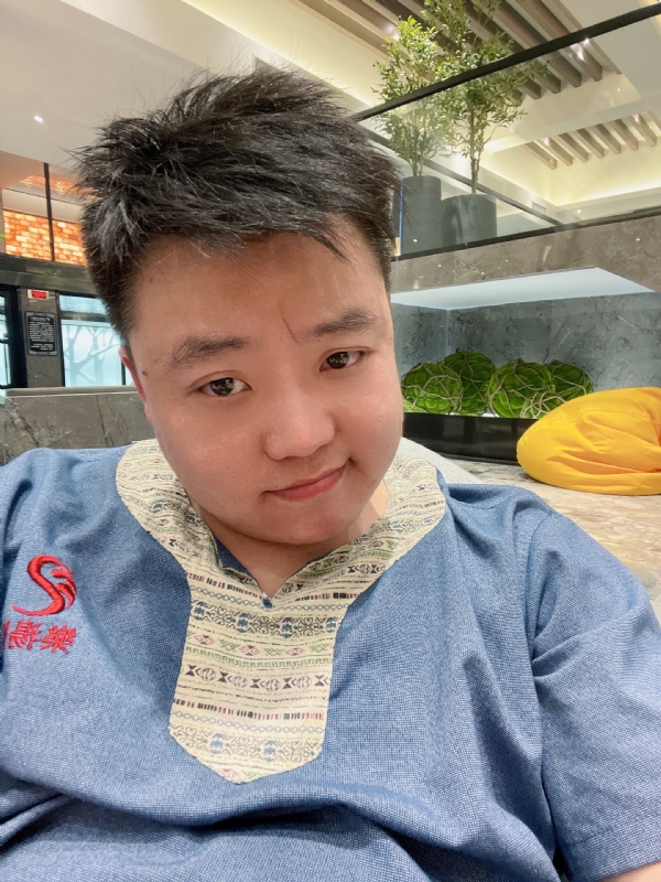 小恶魔的第一张照片--上海中老年相亲网