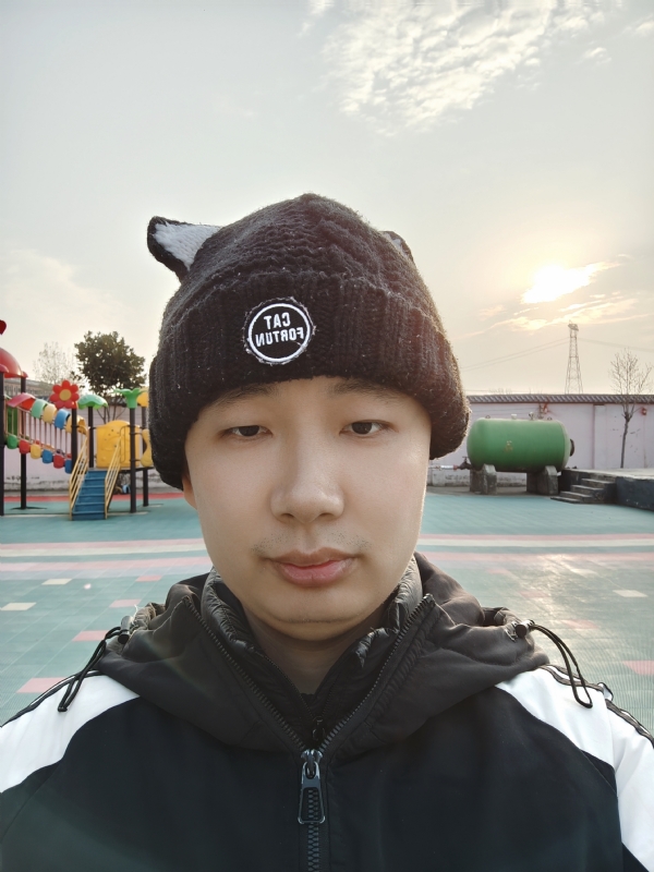 王连杰的第一张照片--上海中老年相亲网